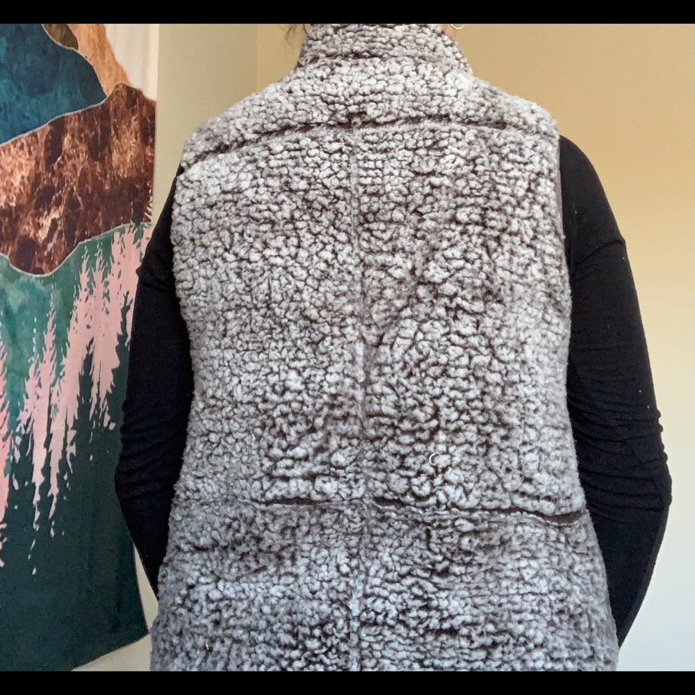 Warm winter vest - Picture 3 of 3